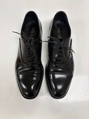 Prada Mens Oxfords Brogues Lace Up Shoes in Black Spazzolato Leather Size 41